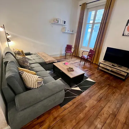 Spacieux T2 Centre De * ポアティエ